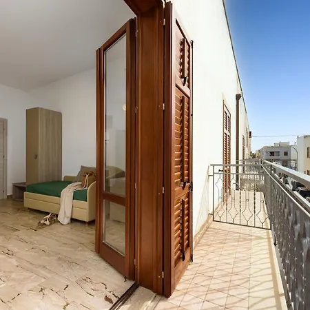 La Conchiglia Sul Mare Hotel *